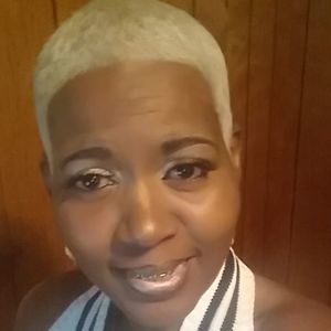 Meet your Posher, Katina